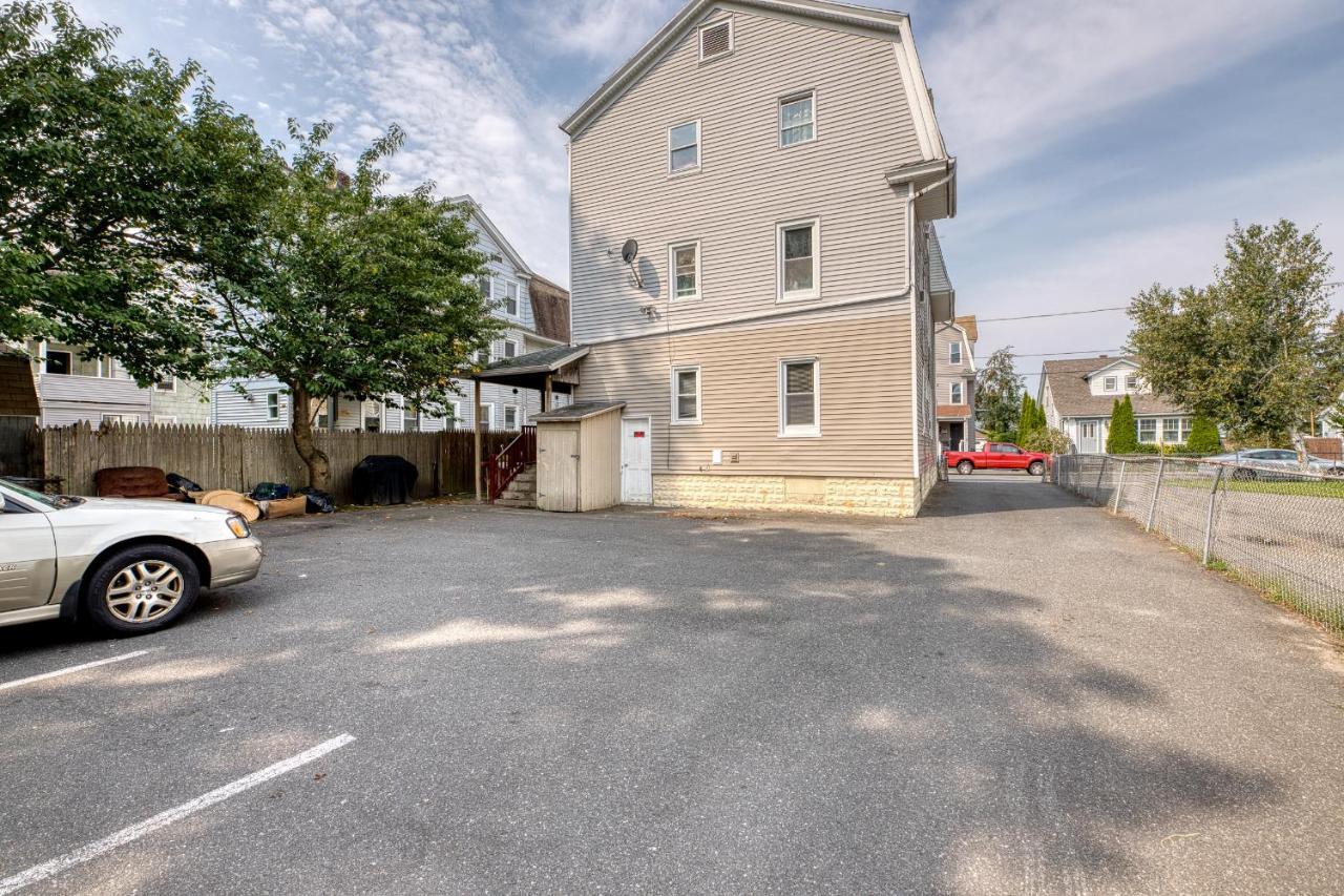 Humble Home With Free Breakfast Offered If Requested! Chicopee Esterno foto